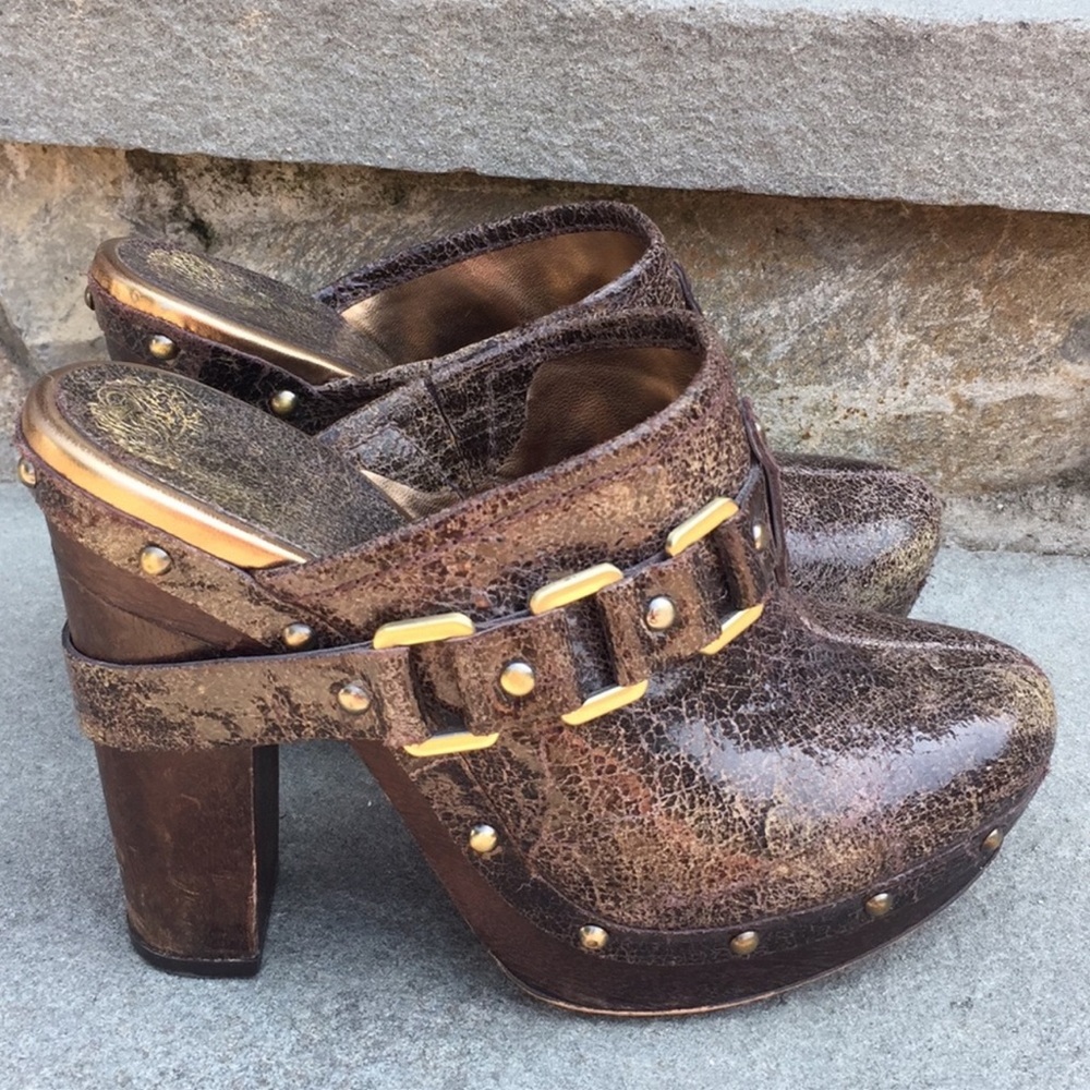 Vince Camuto Clogs